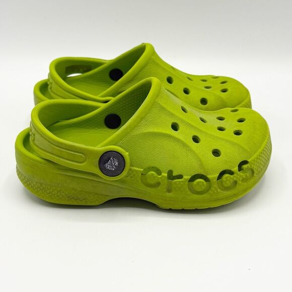 Crocs Classic Lime Green Sandals - Kids US C9 - Picture 1 of 12
